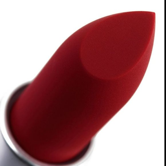 **3/$18* BEAUTY – MAC Powder Kiss Lipstick, #922 WERK, WERK, WERK - Picture 4 of 9